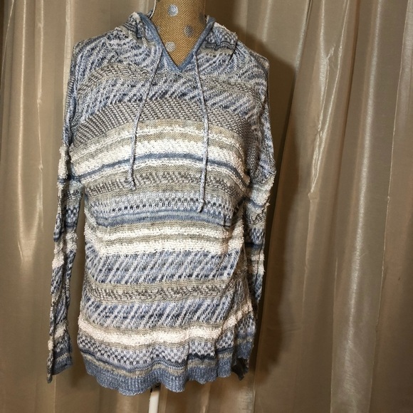 Abercrombie & Fitch Sweaters - Abercrombie &‎ Fitch hooded sweater